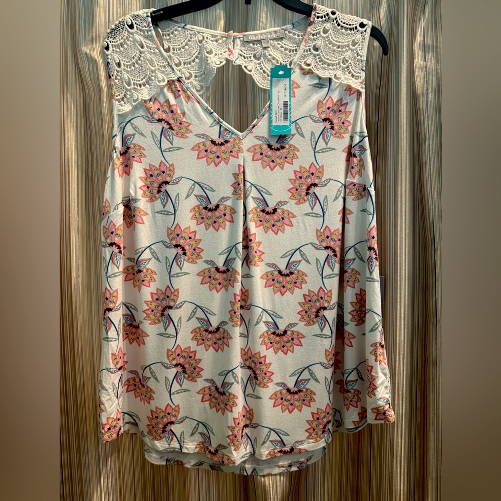 Daniel Rainn Fantine Crochet Detail Knit Top / Stitch Fix
